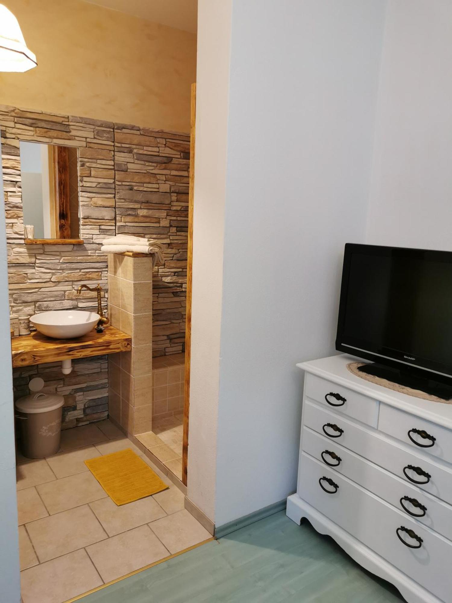 Apartmaji Arko Ribnica Εξωτερικό φωτογραφία